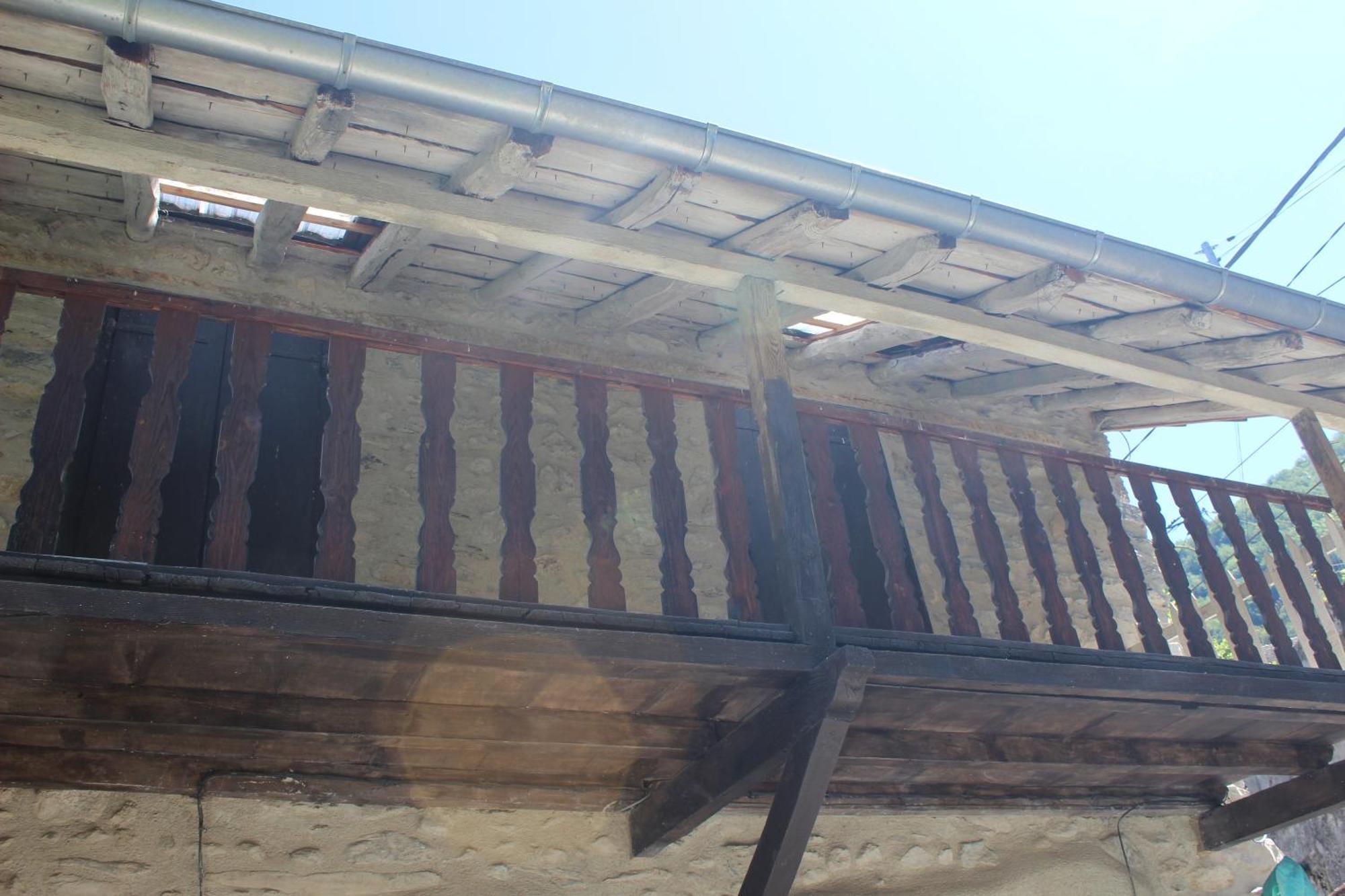 Maison de charme calme entourée de montagne Ussat Exterior foto